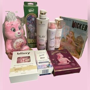 Olay Couldn't Be Lovelier Pink Body Wash – Wicked Collection